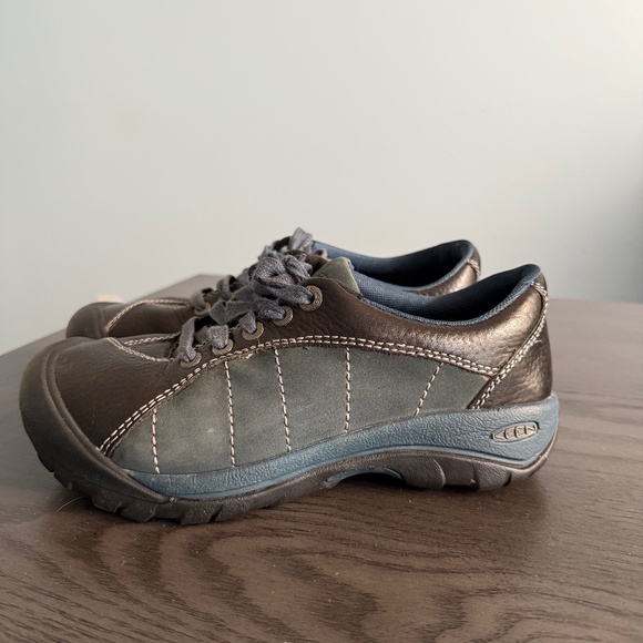 KEEN -‎ WOMENS PRESIDIO CASUAL SHOES SIZE 6 - Picture 1 of 9